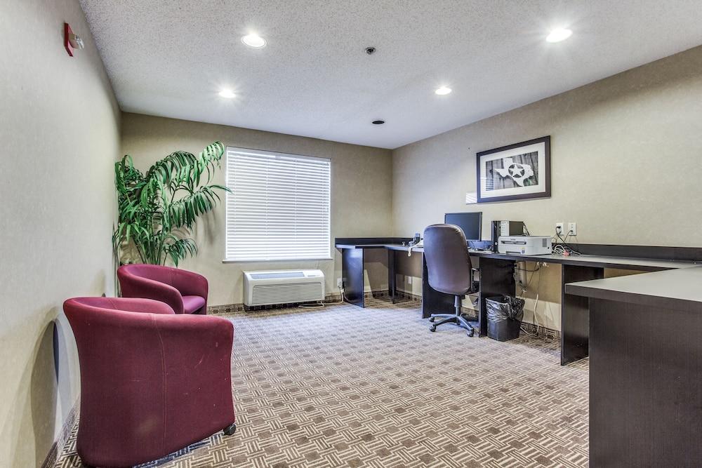 Comfort & Love Field-dallas Market Center Hotel Dallas