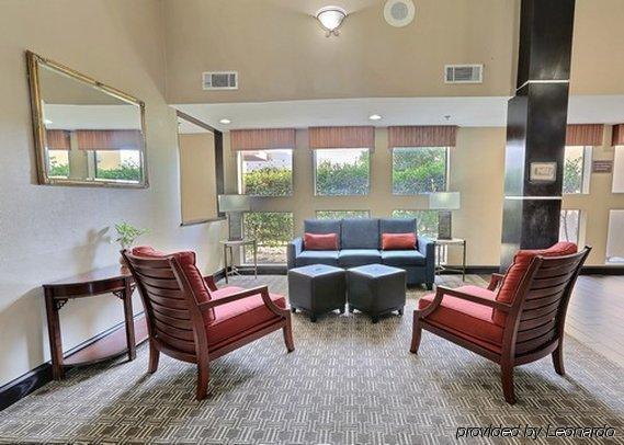 Comfort & Love Field-dallas Market Center Hotel Dallas