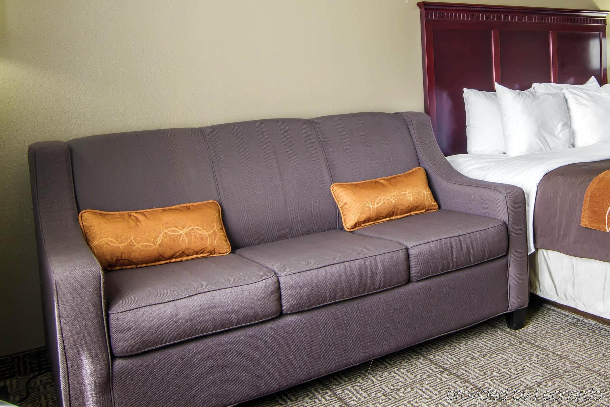 Comfort & Love Field-dallas Market Center Hotel Dallas
